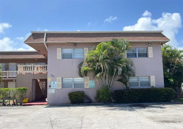 241-se-9th-avenue-109-pompano-beach-fl-33060/hzid_053e48f2