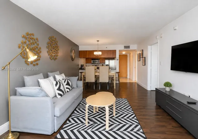 1200-brickell-bay-dr-3207-miami-fl-33131/hzid_5cbf5715