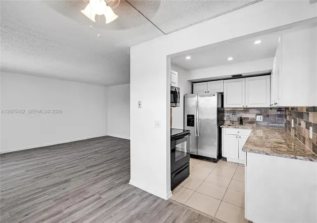 300-sw-134th-wy-413e-pembroke-pines-fl-33027/hzid_bb84e1ce