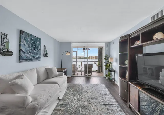 116-lake-emerald-dr-101-oakland-park-fl-33309/hzid_f8dafe6d