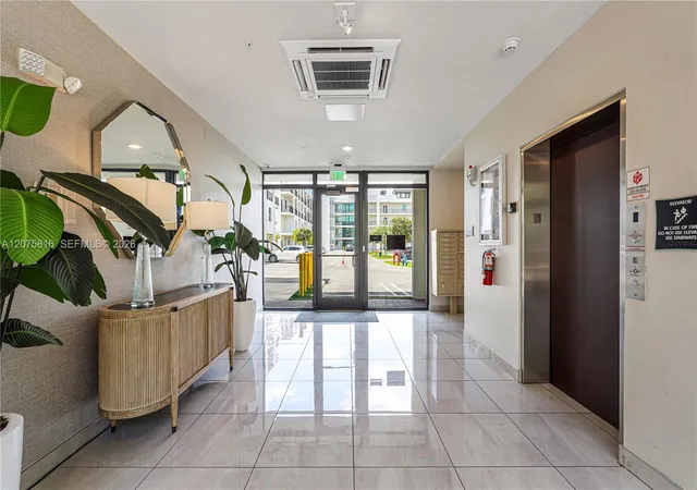 8301-nw-41st-st-b-303-doral-fl-33166/hzid_5d8d70f0