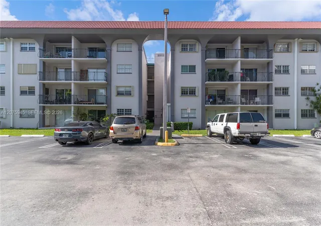 8101-sw-72nd-ave-123w-miami-fl-33143/hzid_be111089