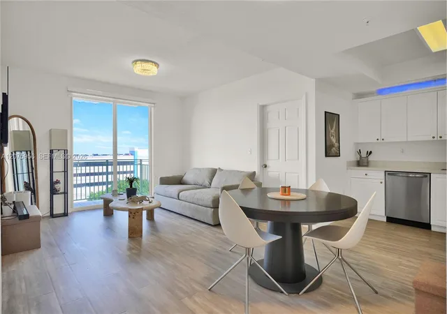 3500-coral-wy-1010-miami-fl-33145/hzid_02a8dd1b