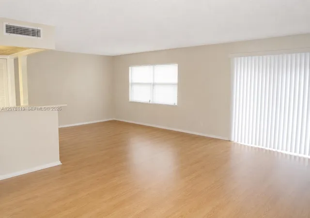 17911-nw-68th-ave-o202-hialeah-fl-33015/hzid_f3c21b39