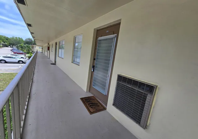 7310-nw-1st-st-nw-206-margate-fl-33063/hzid_1832085c