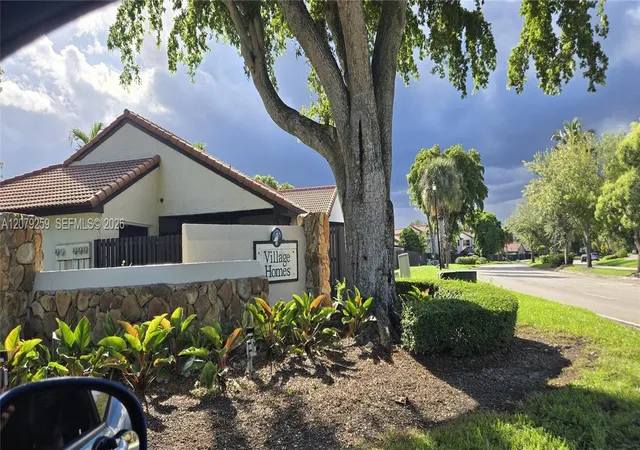 4825-sw-149th-ct-18b-miami-fl-33185/hzid_defe2ada