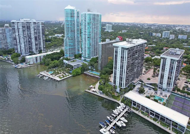 1925-brickell-ave-1501d-miami-fl-33129/hzid_5278fdfb