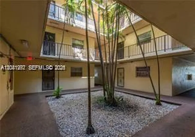11905-ne-2nd-avenue-c102-miami-fl-33161/hzid_1250861a