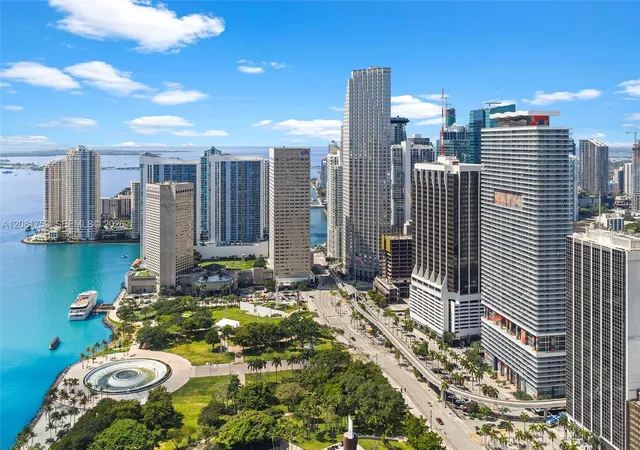 50-biscayne-blvd-3211-miami-fl-33132/hzid_8bb93f13
