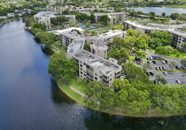 1100-colony-point-cir-121-pembroke-pines-fl-33026/hzid_ce824a3b