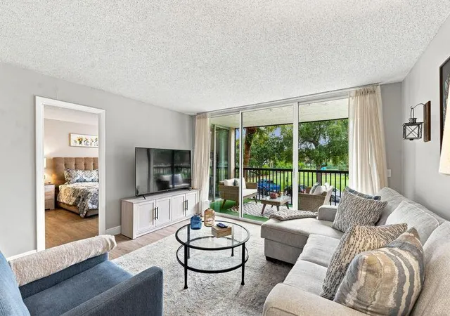 5260-nw-2nd-avenue-204-boca-raton-fl-33487/hzid_e05b3e5d