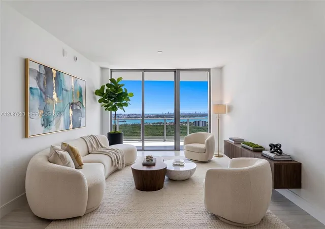 2411-laguna-2704-north-miami-fl-33181/hzid_9839fa99