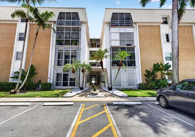 3040-ne-16th-avenue-110-oakland-park-fl-33334/hzid_4d5790e6