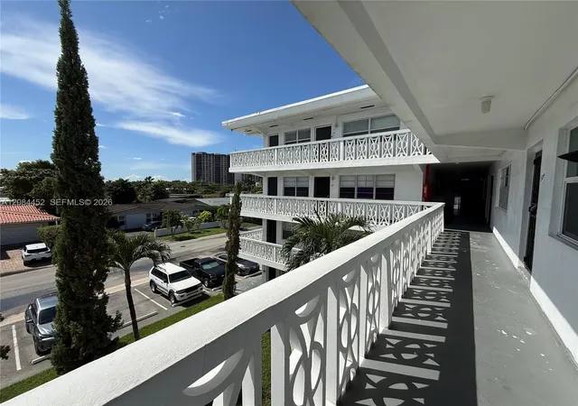 11685-canal-dr-303-north-miami-fl-33181/hzid_a032dced