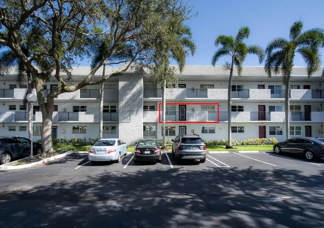 8305-nw-61st-street-c211-tamarac-fl-33321/hzid_831e1cde