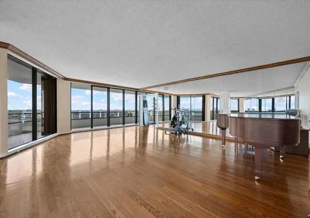100-lakeshore-dr-558-north-palm-beach-fl-33408/hzid_e8f770e4