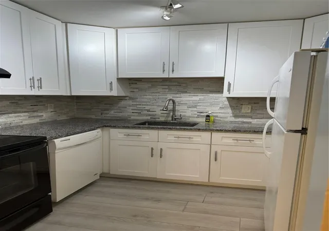 3200-coral-springs-dr-214-coral-springs-fl-33065/hzid_08704a8c