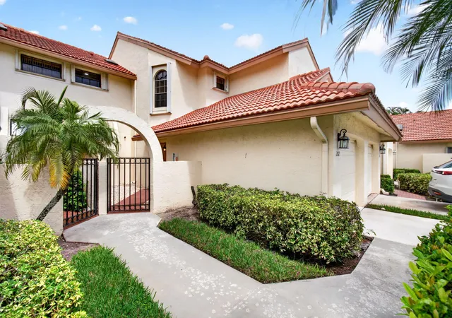 8320-waterline-dr-202-boynton-beach-fl-33472/hzid_ef09a372