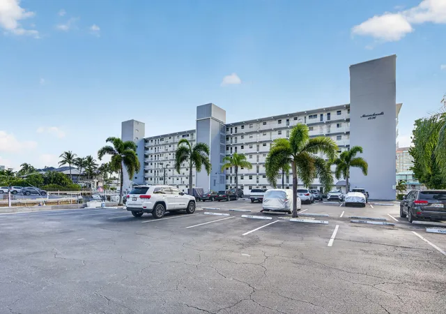 1536-se-15th-court-210-deerfield-beach-fl-33441/hzid_94a582b9