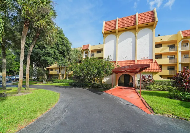 23345-carolwood-ln-406-boca-raton-fl-33428/hzid_2b1da92d