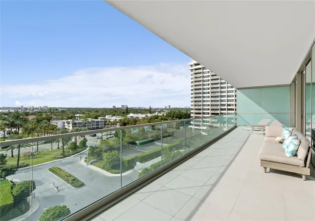 10201-collins-ave-705-bal-harbour-fl-33154/hzid_e594cb27