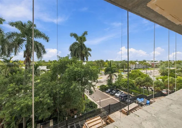 10185-collins-ave-506-bal-harbour-fl-33154/hzid_41bd3e4d
