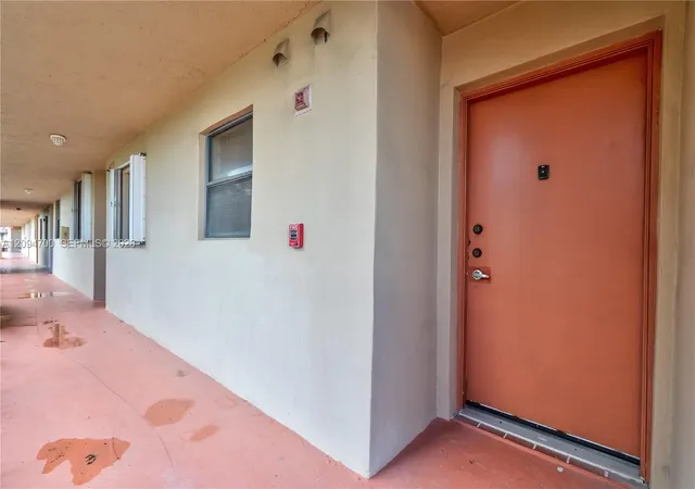 10253-nw-9th-street-cir-407-6-miami-fl-33172/hzid_f891fa64