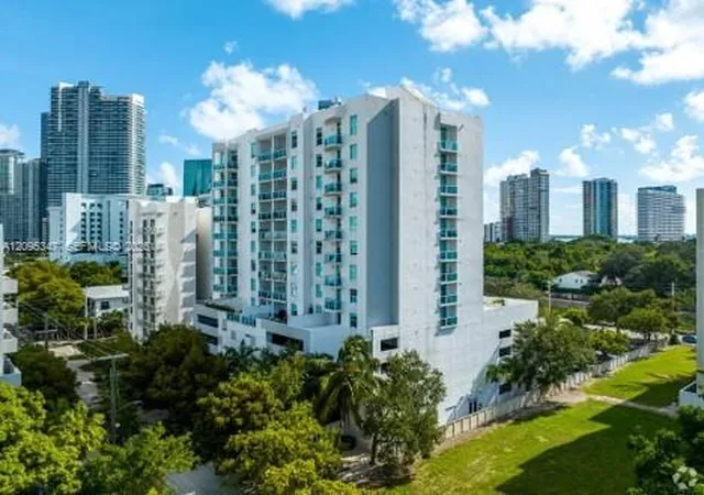 1723-sw-2nd-avenue-809-miami-fl-33129/hzid_fa1a57b3