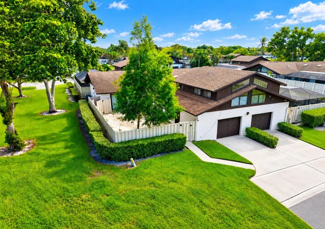 9844-boca-gdns-cir-n-a-boca-raton-fl-33496/hzid_4eadb2fa