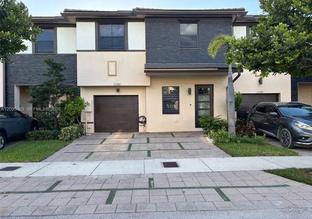 15780-nw-91st-court-hialeah-fl-33018/hzid_b4f45344