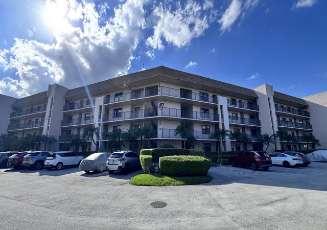 10207-sunrise-lakes-blvd-407-sunrise-fl-33322/hzid_574b3cb3