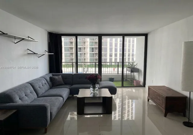 555-ne-15th-street-10f-miami-fl-33132/hzid_a0355e05