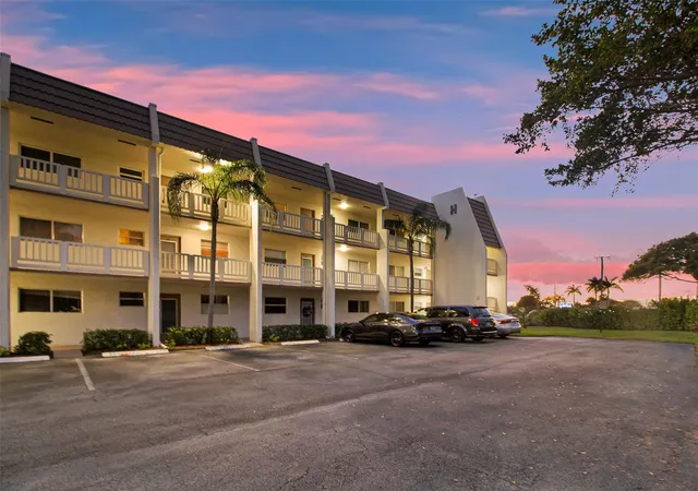 6890-royal-palm-blvd-312h-margate-fl-33063/hzid_66041640