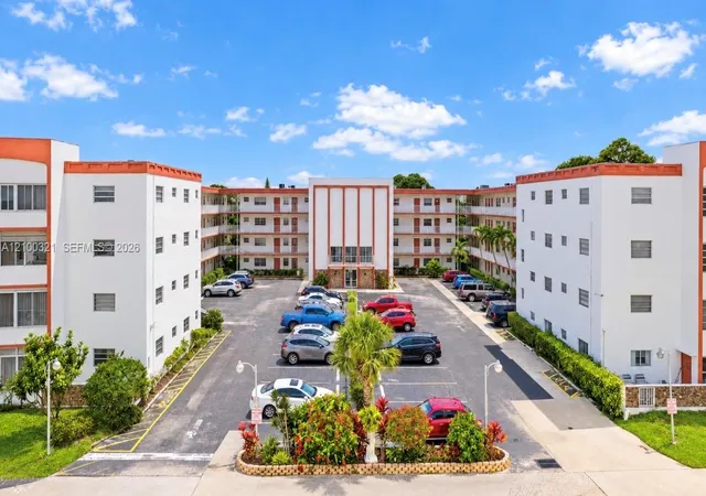 4000-nw-44th-avenue-113-lauderdale-lakes-fl-33319/hzid_4c7a8684