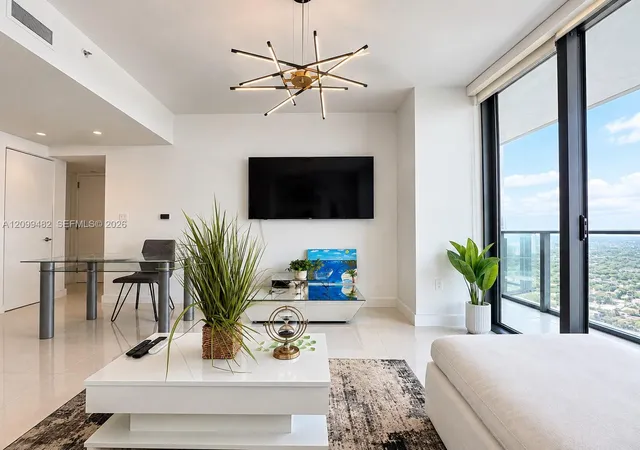 1300-s-miami-ave-3107-miami-fl-33130/hzid_b6e2aa62