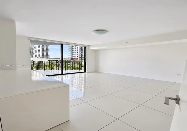 5252-nw-85th-avenue-309-doral-fl-33166/hzid_14d2c289