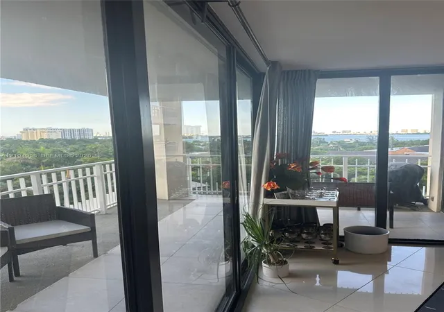 1000-quayside-ter-905-miami-fl-33138/hzid_0dcce4e9