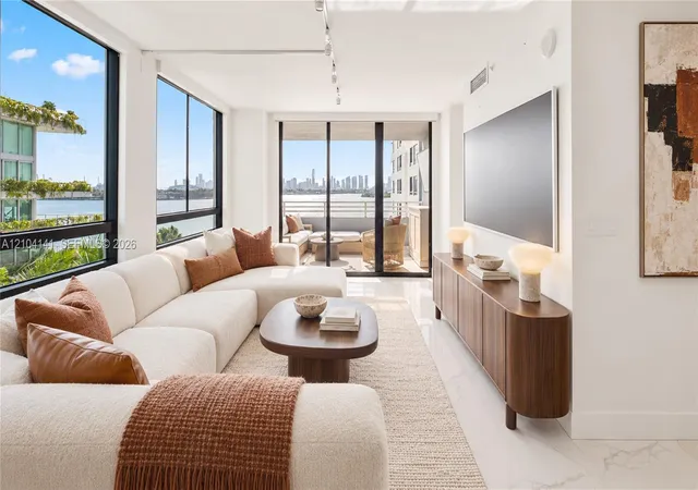 1330-west-ave-708-miami-beach-fl-33139/hzid_7872c280