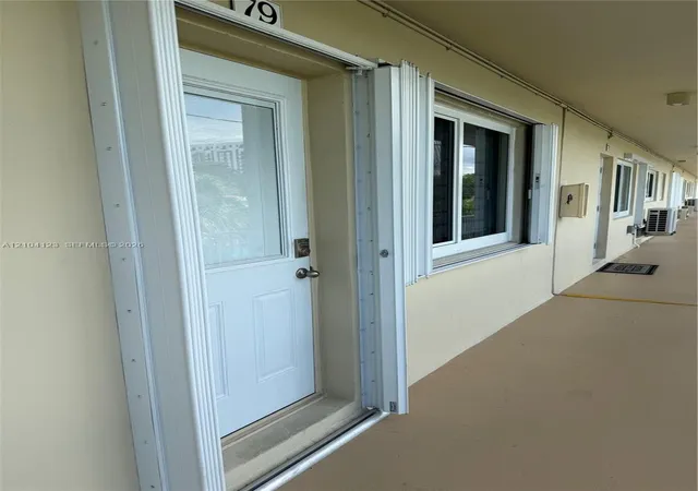 223-s-federal-hwy-79-dania-beach-fl-33004/hzid_2b250d08