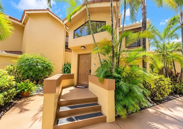 15515-n-miami-lakeway-204-11-miami-lakes-fl-33014/hzid_46e8dc31