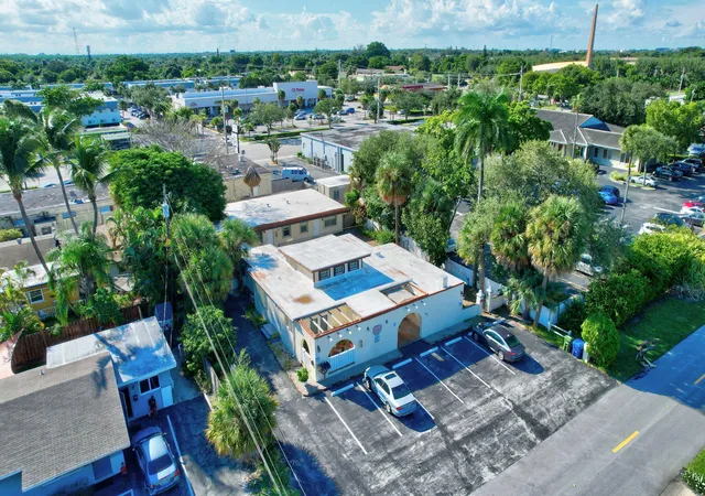 2731-ne-1st-terrace-1-4-wilton-manors-fl-33334/hzid_2ee03637
