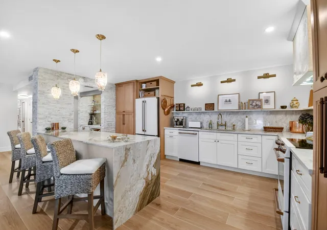 2200-s-ocean-blvd-206-delray-beach-fl-33483/hzid_906aced5