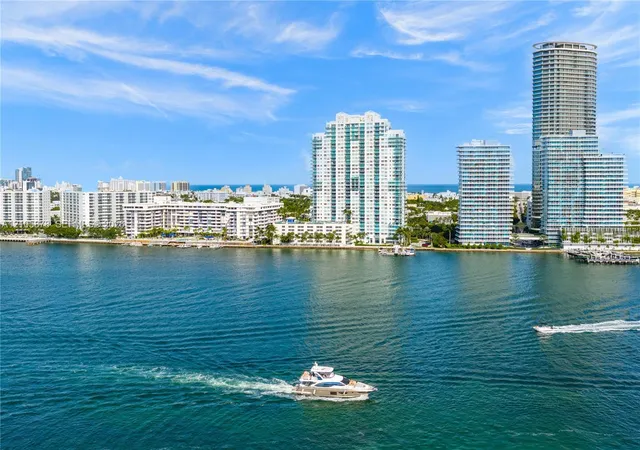 650-west-ave-1807-miami-beach-fl-33139/hzid_bafca0a5