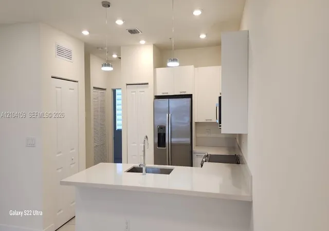 10270-nw-66th-street-301-doral-fl-33178/hzid_36a54128