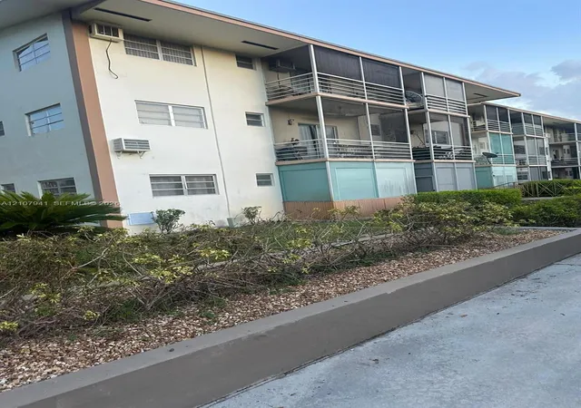 Mar-Len Gardens (Bldg 12)
