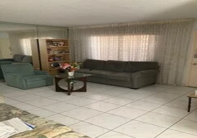 17050-ne-14th-avenue-208-north-miami-beach-fl-33162/hzid_5fbed49c