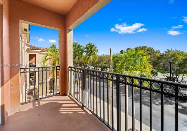 4704-sw-160th-avenue-232-miramar-fl-33027/hzid_a4c74d68