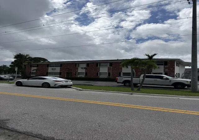 810-lake-shore-dr-46-west-palm-beach-fl-33403/hzid_c3973c52