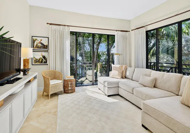1662-s-ocean-ln-259-fort-lauderdale-fl-33316/hzid_fc4aab9f