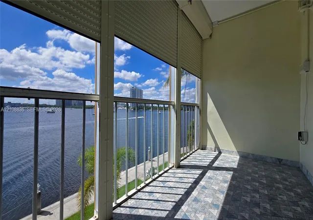 3000-marcos-dr-p304-aventura-fl-33160/hzid_fbd8d375